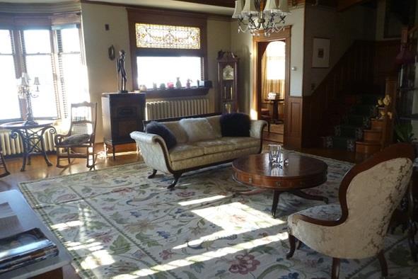 Munroe Inn